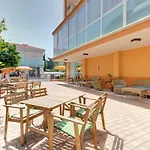 Hotel Nella